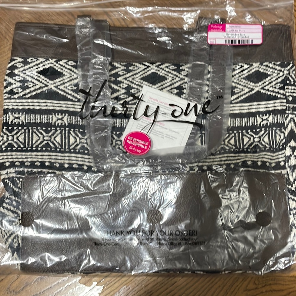 Tote bag
